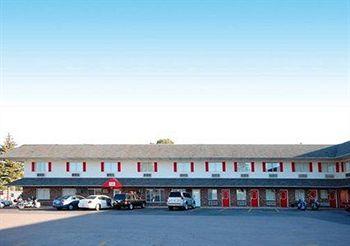 Econo Lodge Kalkaska 703 N. Cedar St. (US 131)