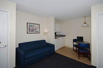 Suburban Extended Stay Hotel East Louisville (Kentucky) 4540 Taylorsville Road