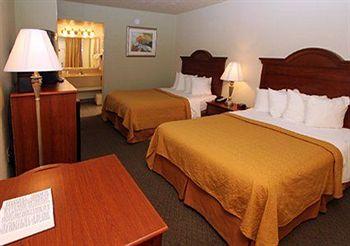 Quality Inn & Suites Dollywood Lane Pigeon Forge 3756 PARKWAY