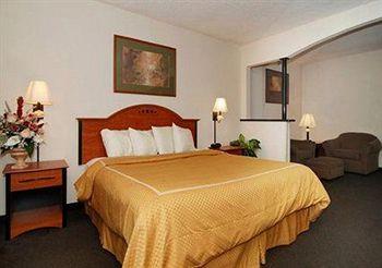 Comfort Suites Sawgrass Tamarac 8301 West Commercial Boulevard