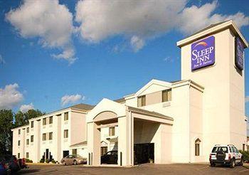 Sleep Inn Inn & Suites 1024 Sw Wanamaker Rd.