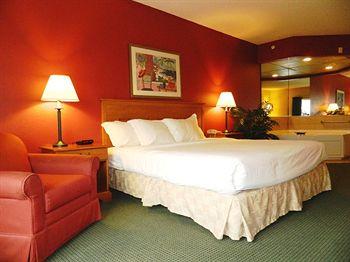 AmericInn Hotel & Suites Sarasota 5931 Fruitville Road