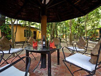 Maruni Sanctuary Lodge Chitwan Kumrose Community Forest