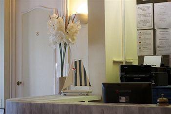 Savoy Hotel Antibes 144 Boulevard President Wilson