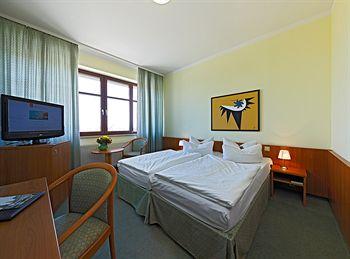 Kim Hotel Dresden Gompitzer Höhe 2