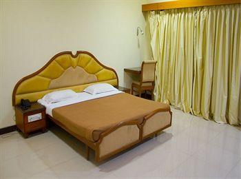 Aurangabad Gymkhana Club Hotel Airport Road, Mukundwadi Circle