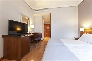 Tryp Cibeles Hotel Madrid Calle de Mesonero Romanos, 13