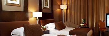 Al Murooj Rotana Hotel Dubai Al Saffa Street P.O. Box 117546