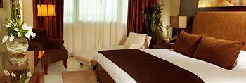 Al Murooj Rotana Hotel Dubai Al Saffa Street P.O. Box 117546