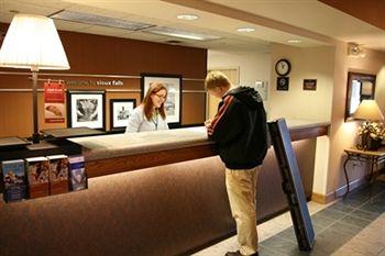 Hampton Inn Sioux Falls 2417 S. Carolyn Avenue