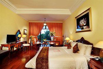 Hotel Saigon Morin Hue 30 Le Loi Street