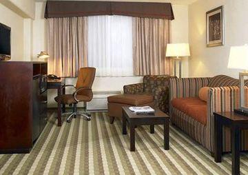 Comfort Inn & Suites Washington D.C. 1600 New York Avenue NE