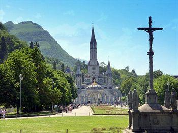 Hotel De La Vallee Lourdes 28 Rue Des Pyrenees