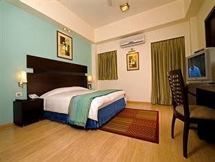 Chateau Windsor Hotel Mumbai 86, Veer Nariman Road, Churchgate