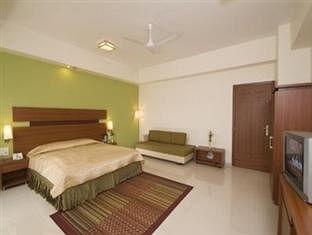 Chateau Windsor Hotel Mumbai 86, Veer Nariman Road, Churchgate