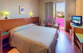 Senbhotel Hotel Senigallia Viale Bonopera 26