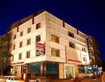 Southern Hotel New Delhi 18/2 Arya Samaj Road WEA Karol Bagh
