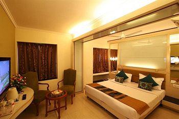 Southern Hotel New Delhi 18/2 Arya Samaj Road WEA Karol Bagh