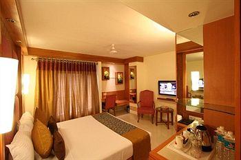 Southern Hotel New Delhi 18/2 Arya Samaj Road WEA Karol Bagh