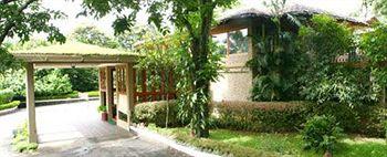 Club Mahindra Tusker Trails Resort Thekkady Amalambika Road