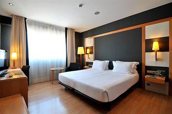 Hotel Barcelona Universal Av. Paral-lel 76-80