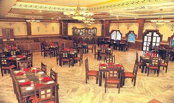 Chokhi Dhani Hotel Indore 9 Miles, Khandwa Road Datodasata