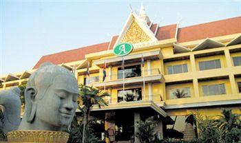 Allson Angkor Hotel Airport Road 6, Phum Sala Kanseng Sangkat Svay Dongkom