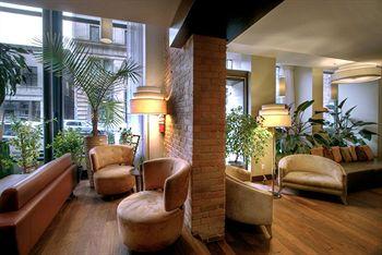 Le Place d'Armes Hotel & Suites Montreal 55 St-Jacques Street West