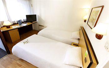 Campanile Bordeaux Ouest Le Bouscat Hotel 128 Route du Medoc