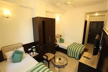 Hotel Chanchal Continental New Delhi 8524 Arakashan Road, Behind Shiela Cinema, Pahar Ganj