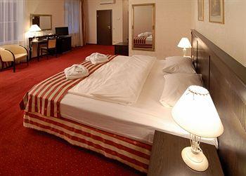 Ramada Hotel City Centre Riga Gertrudes Street 70