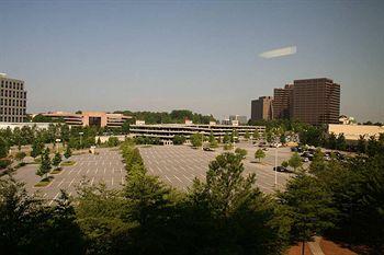 Embassy Suites Perimeter Center Atlanta 1030 Crown Pointe Parkway