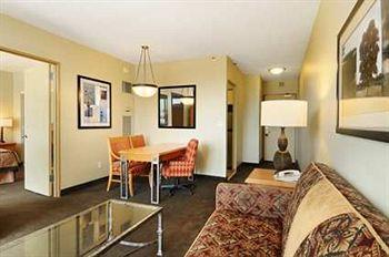 Doubletree Guest Suites Austin 303 W. 15th Street