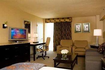 Doubletree Hotel JFK Airport Jamaica New York City 135-30 140Th Street