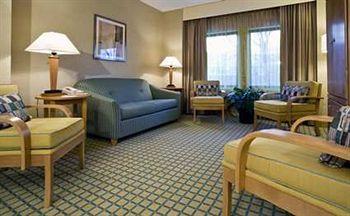 Embassy Suites Chicago O'Hare Rosemont 5500 North River Road