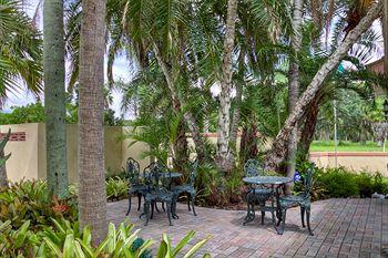 Golden Host Resort Sarasota 4675 North Tamiami Trail