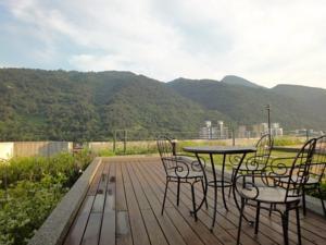 Over The Mountain Hotspring Club House Resort Jiaoxi 4th Floor, No.6, Lane 34, Xinyi Road