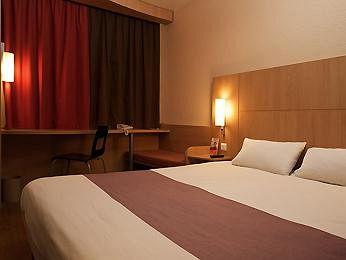 Ibis Hotel Vannes Rue Emile Jourdan Quartier De Menimur