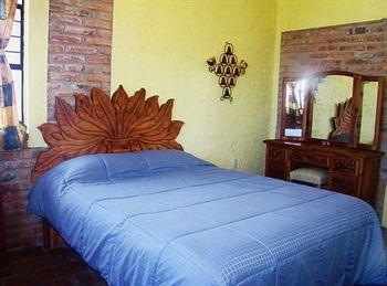 Old Mazatlan Inn Pedregoso 18 Col. Centro