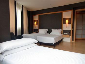 Hotel Barcelona Universal Av. Paral-lel 76-80