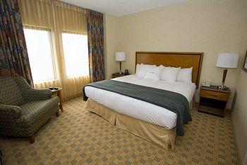 Doubletree Guest Suites Downers Grove 2111 Butterfield Road