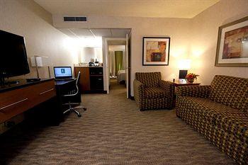 Embassy Suites Airport Oklahoma City 1815 S. Meridian