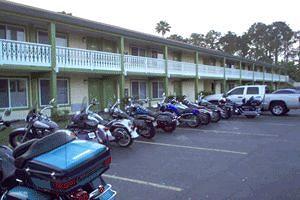 Inn on The Green Tavares 700 East Burleigh Boulevard