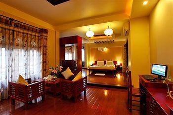 Long Life Riverside Hotel Hoi An 61 Nguyen Phuc Chu St.