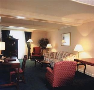 Ramada Inn London (Canada) 817 Exeter Road