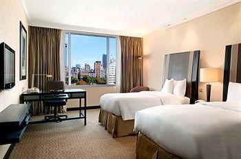 Hilton Hotel Buenos Aires Macacha Guemes 351