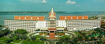 Cambodiana Hotel Phnom Penh 313 Sisowath Quay