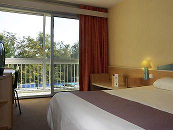 Ibis Cavaillon Luberon Hotel 601 Avenue Boscodomini