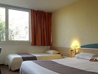 Ibis Cavaillon Luberon Hotel 601 Avenue Boscodomini