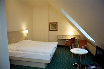 Hotel Apartmenthaus Zarenhof Berlin Schönhauser Allee 140